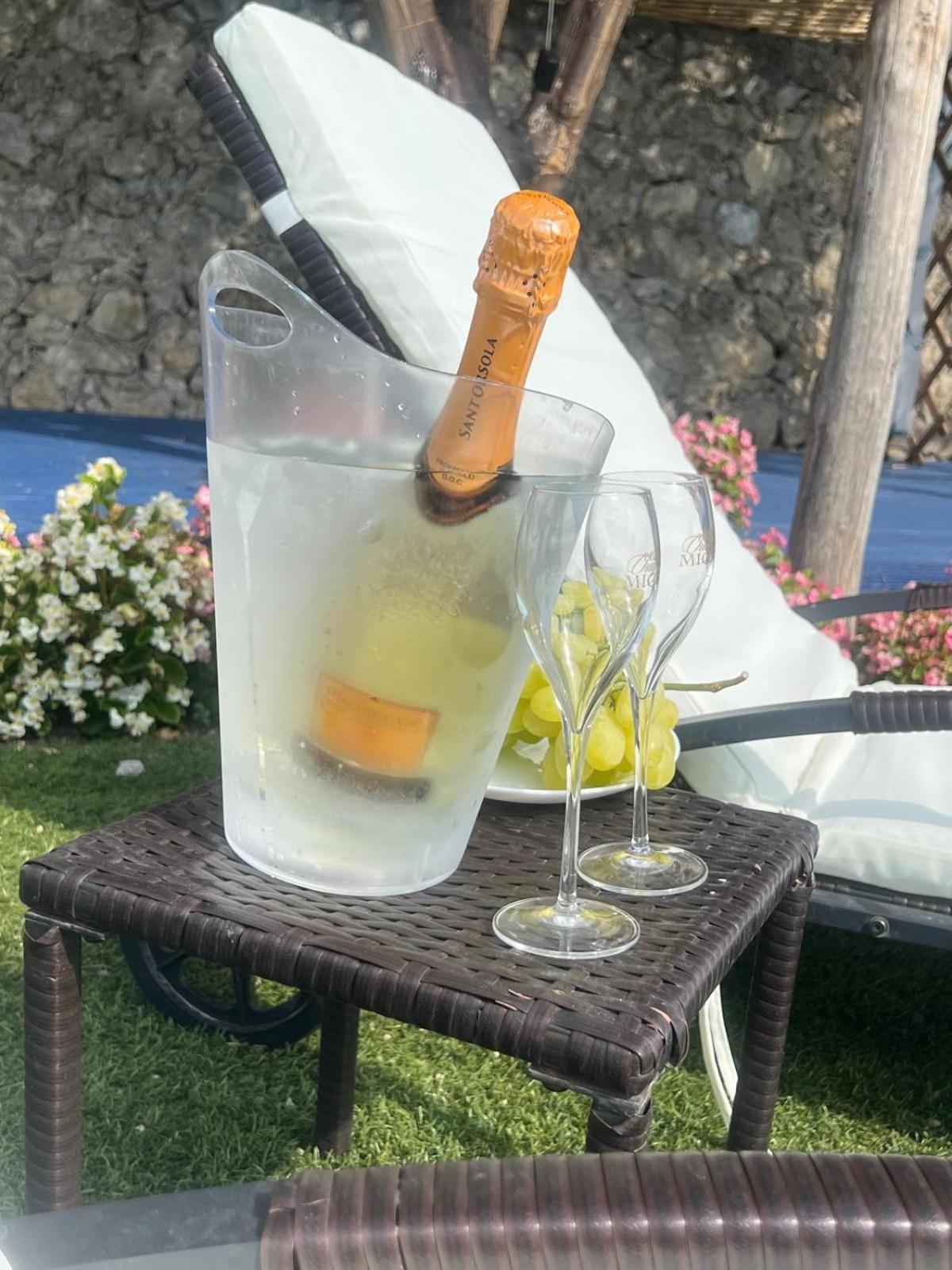 Appartamento Di Raphael Con Discesa Privata Al Mare Amalfi Luaran gambar